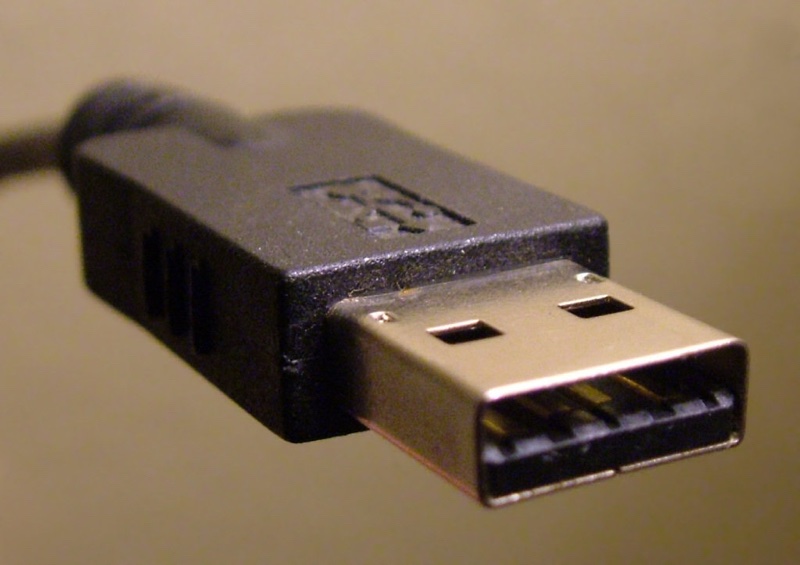 Type_A_USB_connector_resize